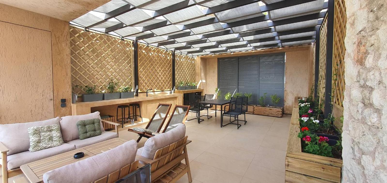 Sea View Garden Suites Piraeus Exterior photo